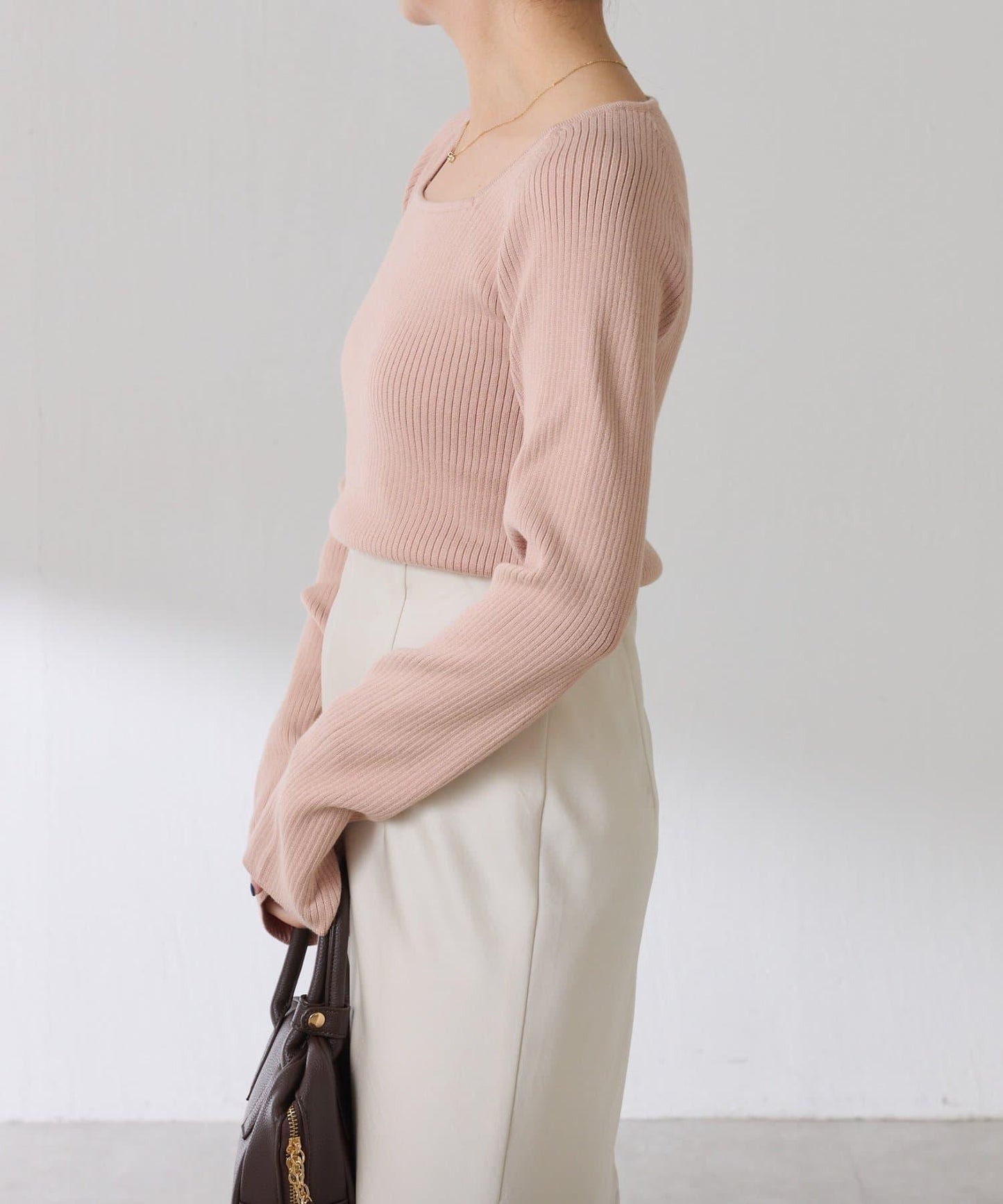 【高級感】深方領羅紋針織衫