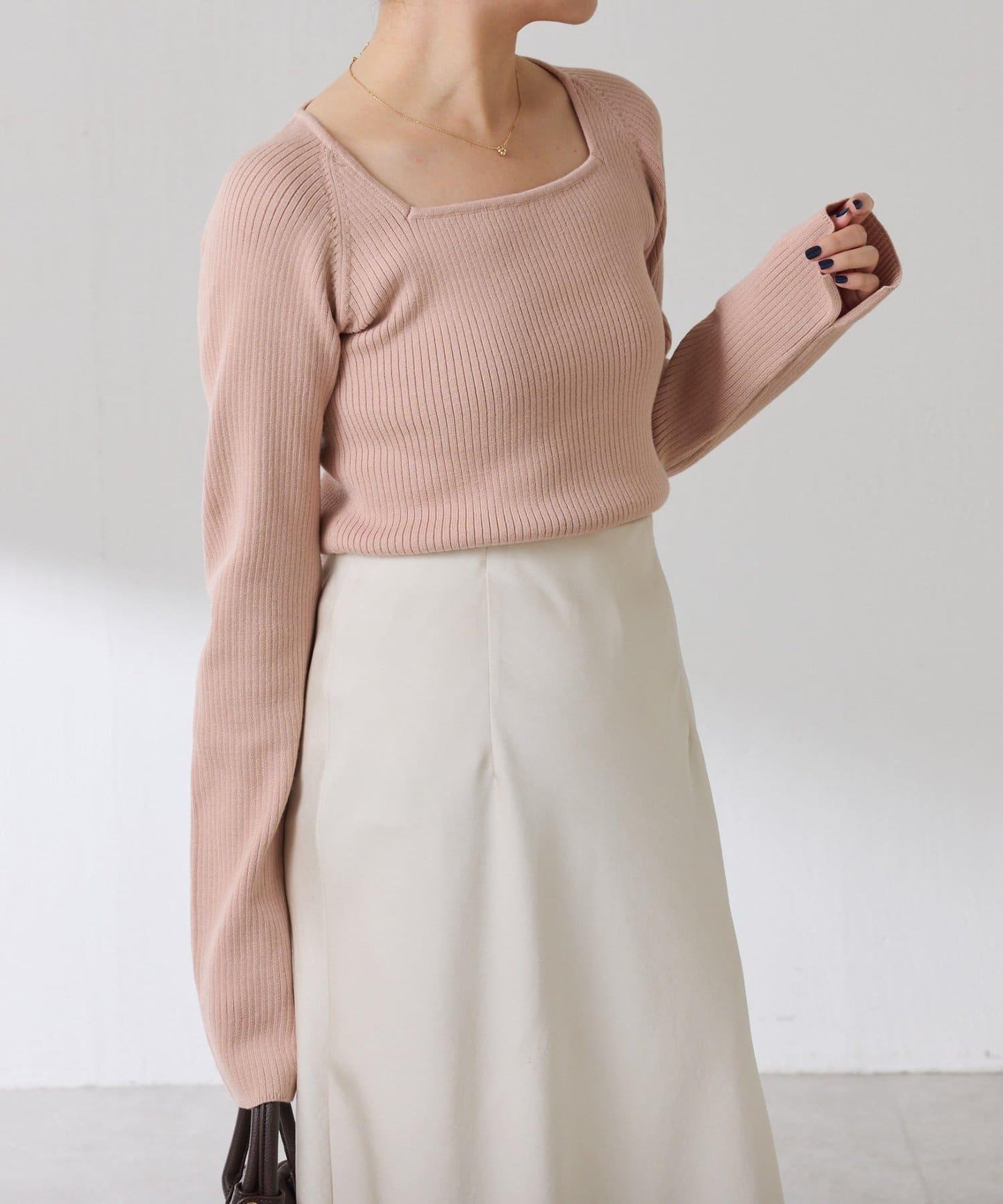 【高級感】深方領羅紋針織衫