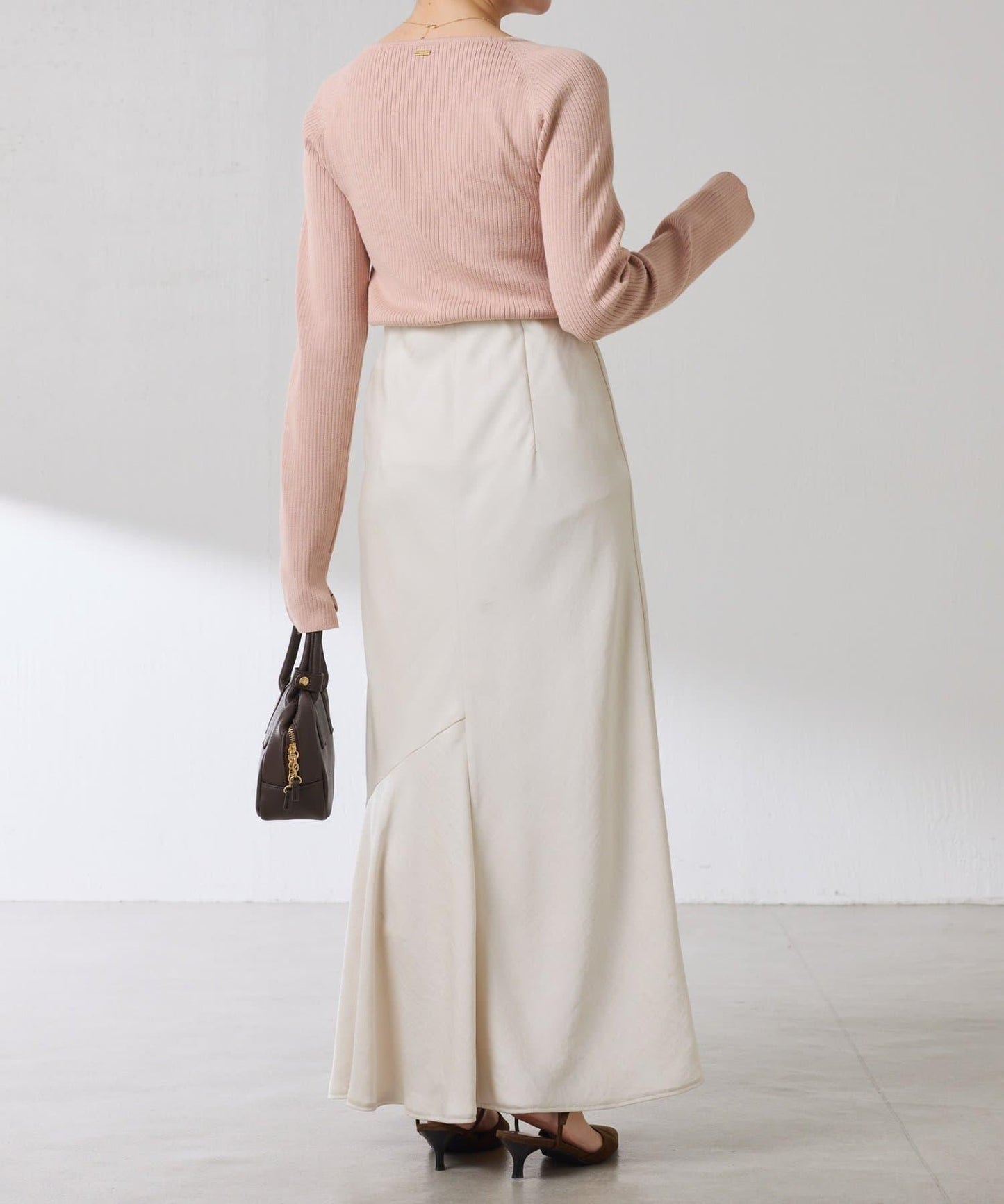 【高級感】深方領羅紋針織衫