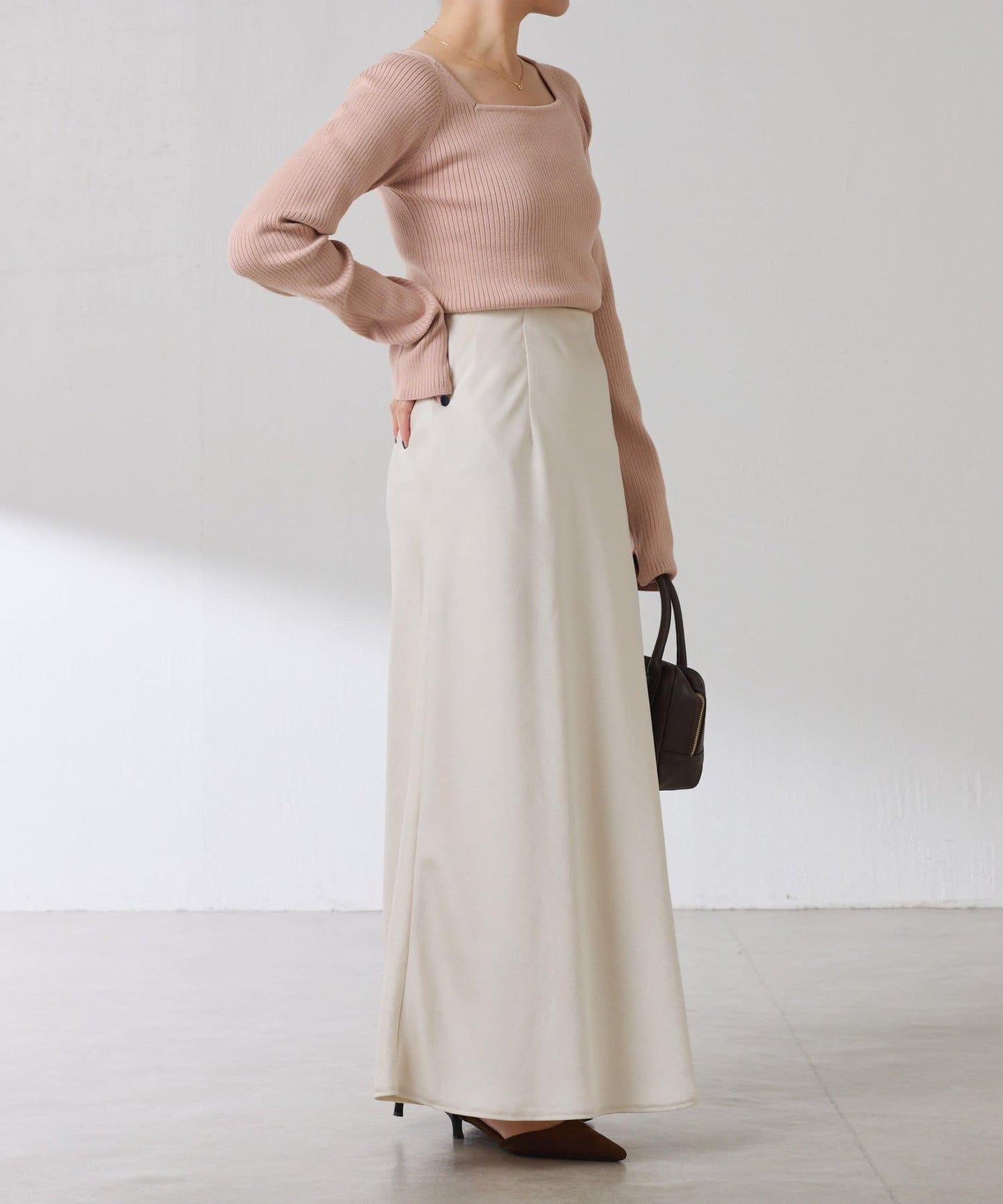 【高級感】深方領羅紋針織衫