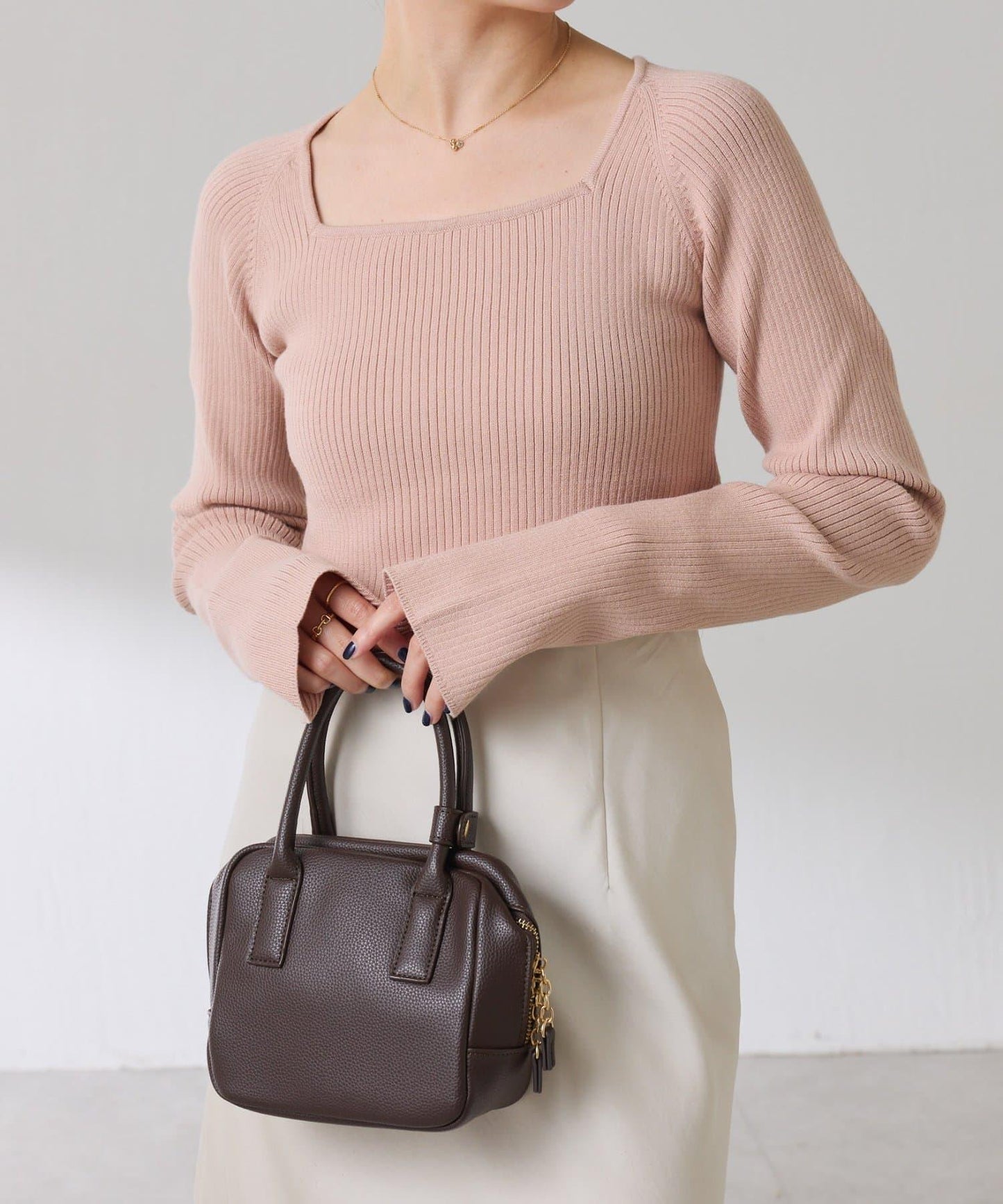 【高級感】深方領羅紋針織衫