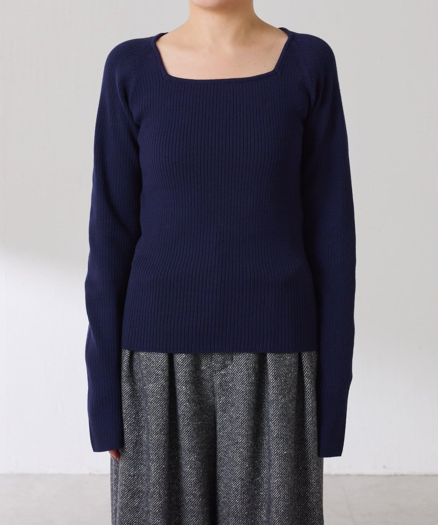 【高級感】深方領羅紋針織衫