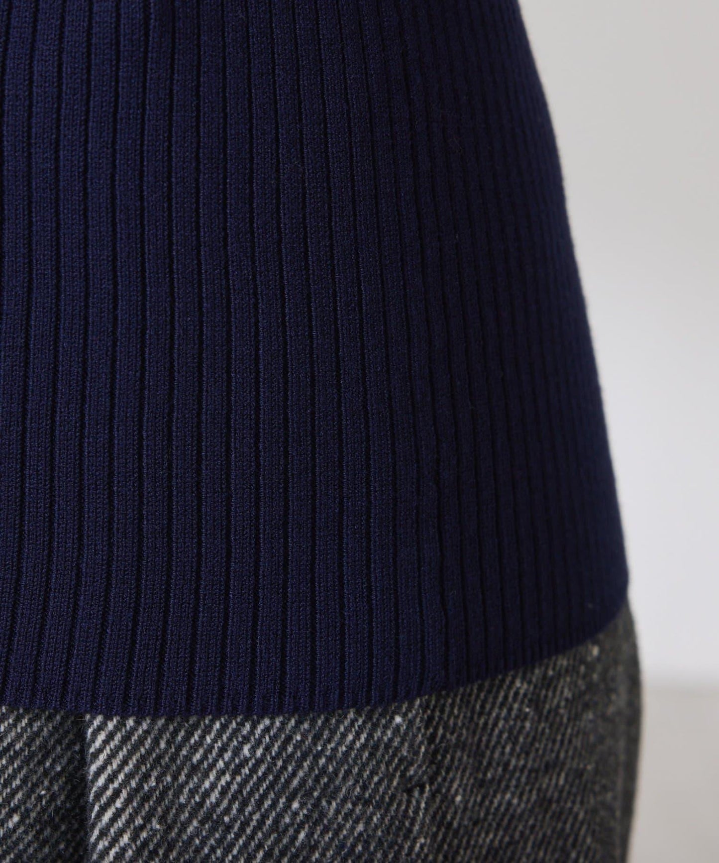 【高級感】深方領羅紋針織衫
