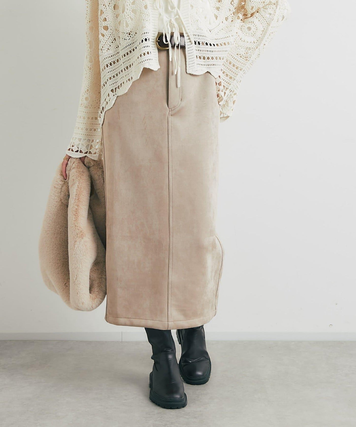 美麗剪影◎麂皮窄裙