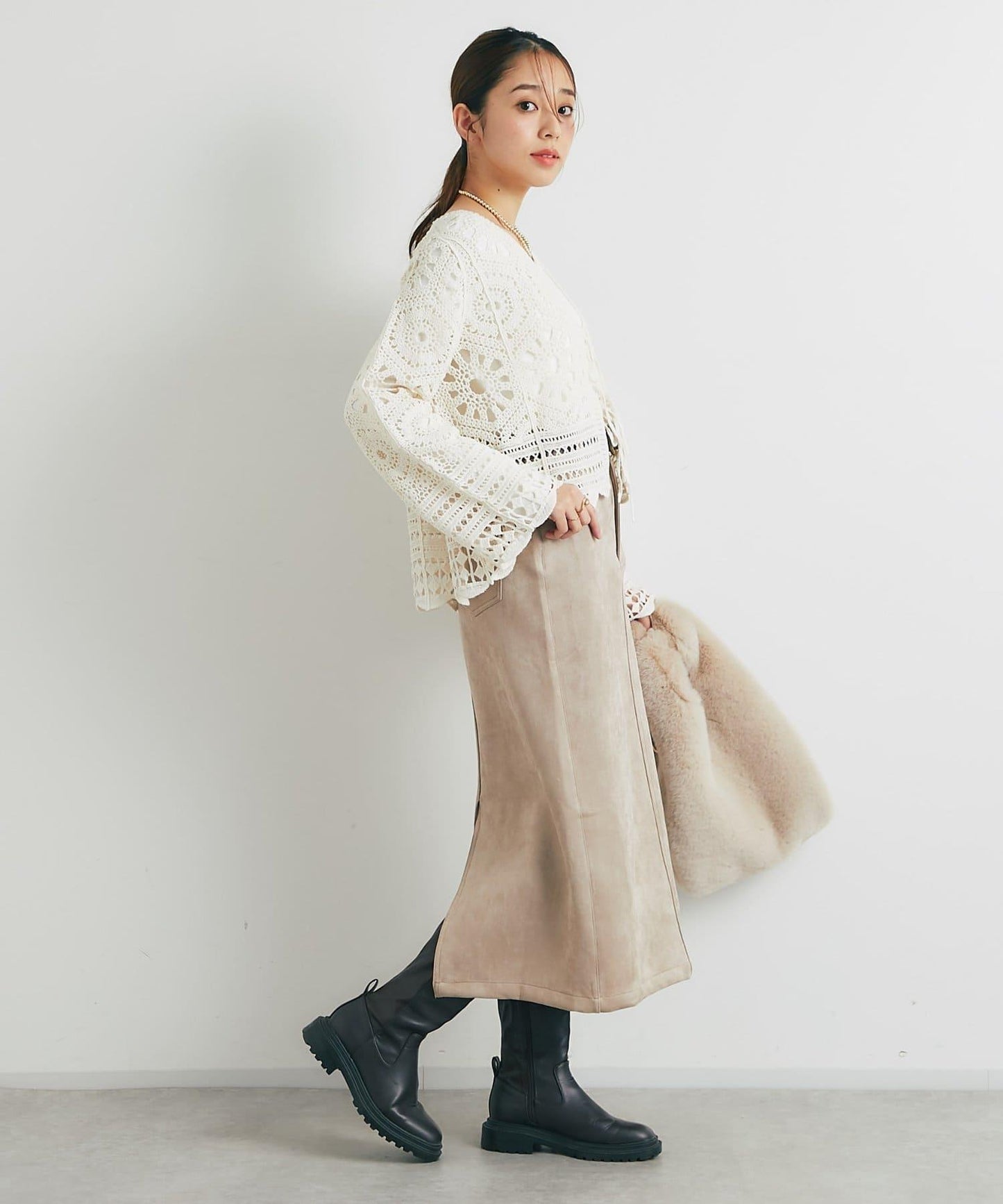 美麗剪影◎麂皮窄裙