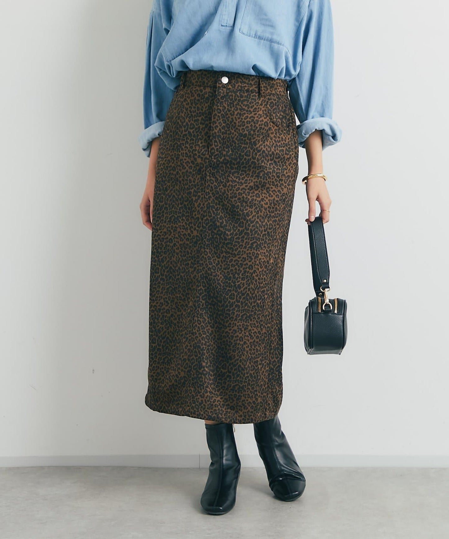 美麗剪影◎麂皮窄裙