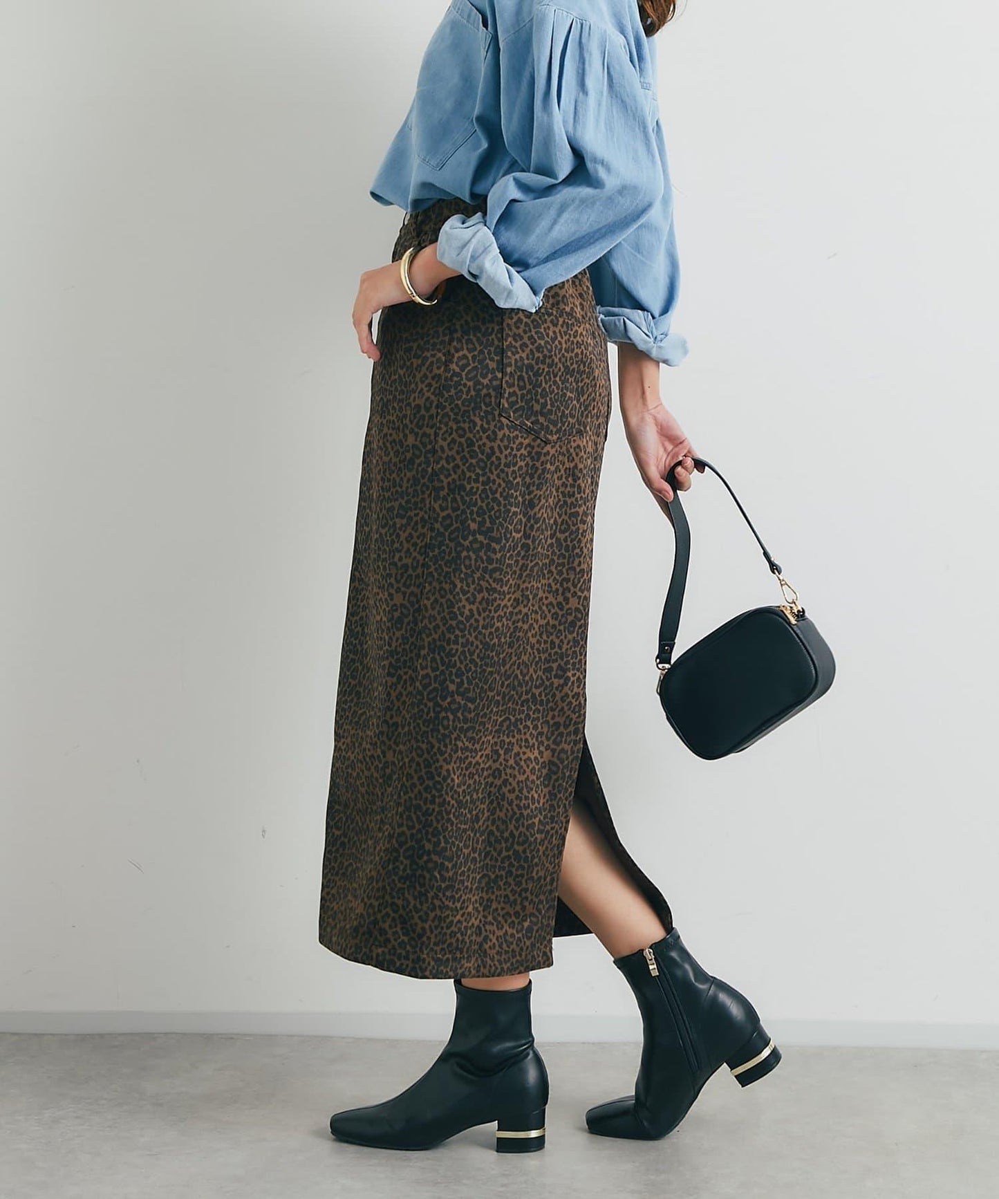 美麗剪影◎麂皮窄裙