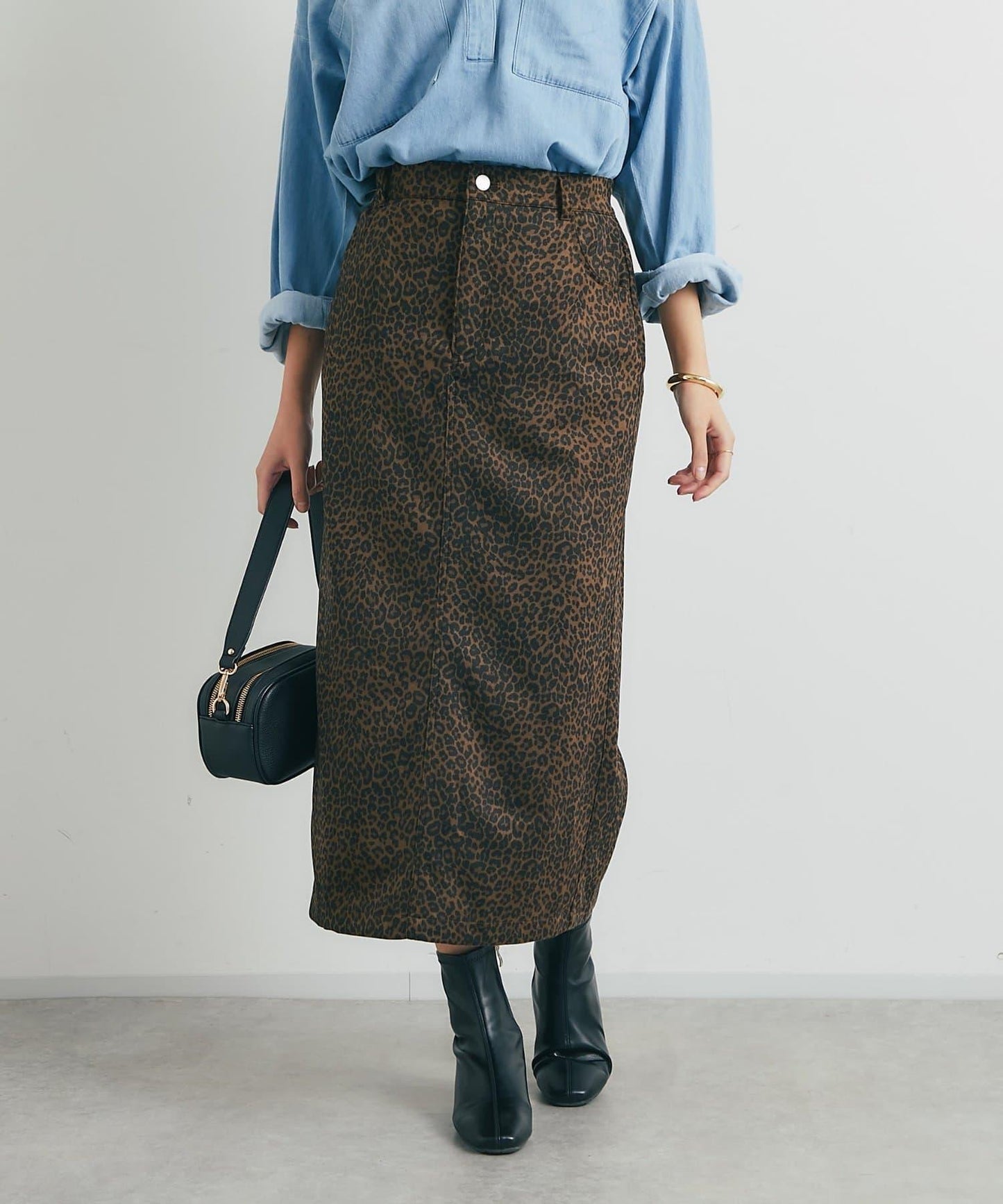 美麗剪影◎麂皮窄裙