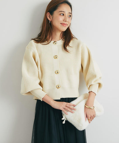 日常百搭大紐扣拼接圖案泡泡袖開衫