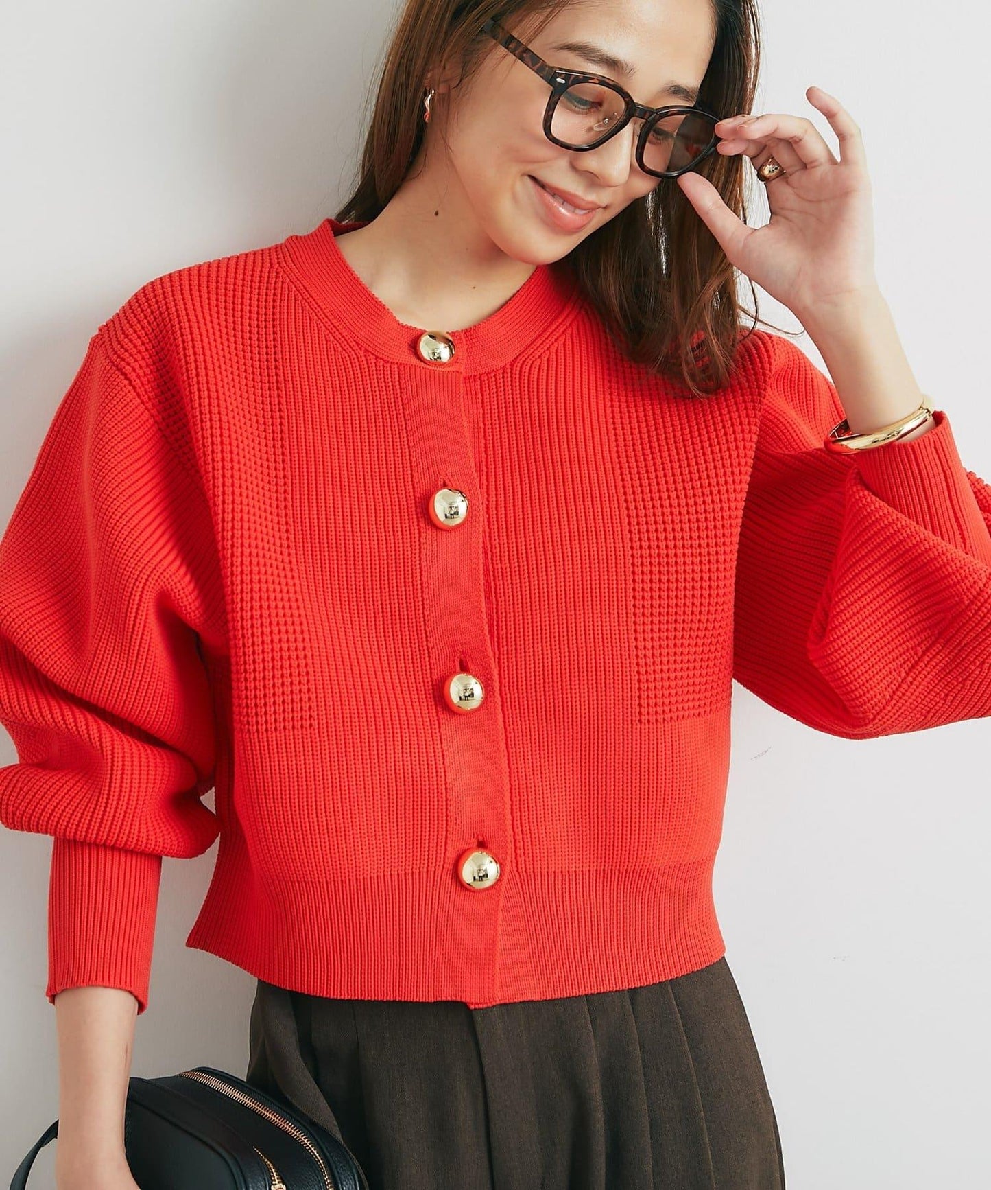 日常百搭大紐扣拼接圖案泡泡袖開衫