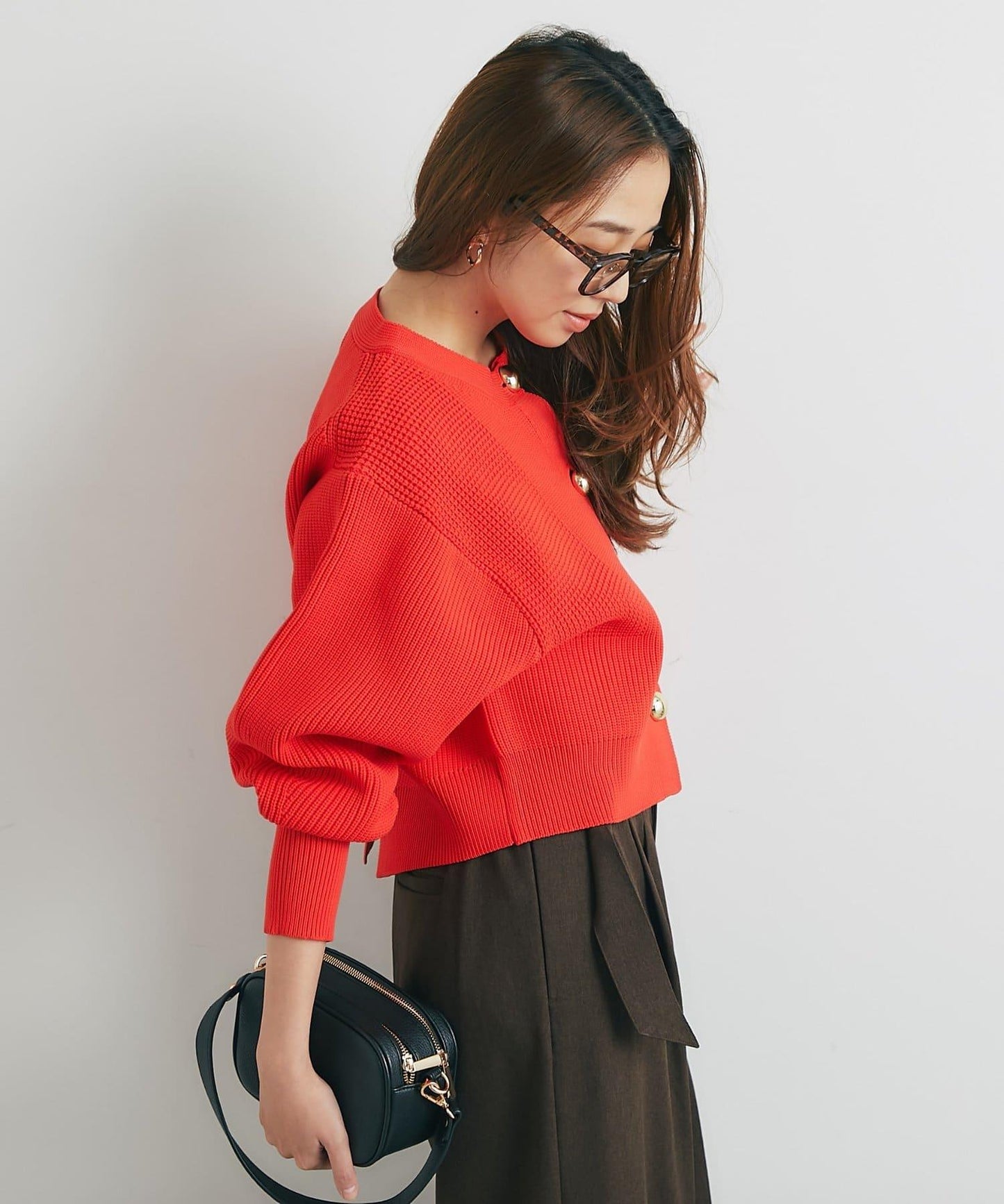 日常百搭大紐扣拼接圖案泡泡袖開衫