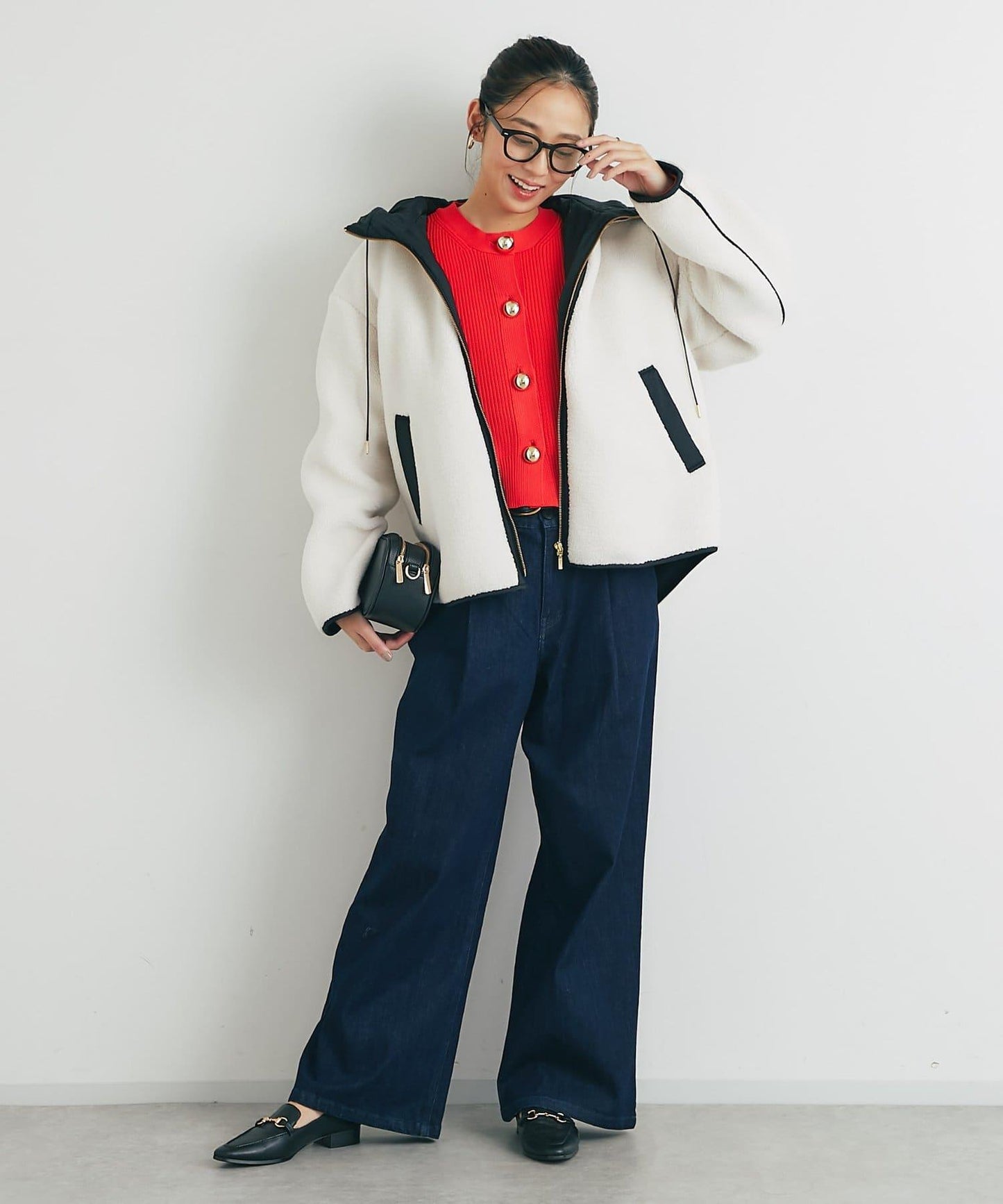 日常百搭大紐扣拼接圖案泡泡袖開衫