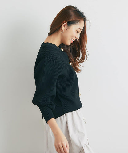 日常百搭大紐扣拼接圖案泡泡袖開衫