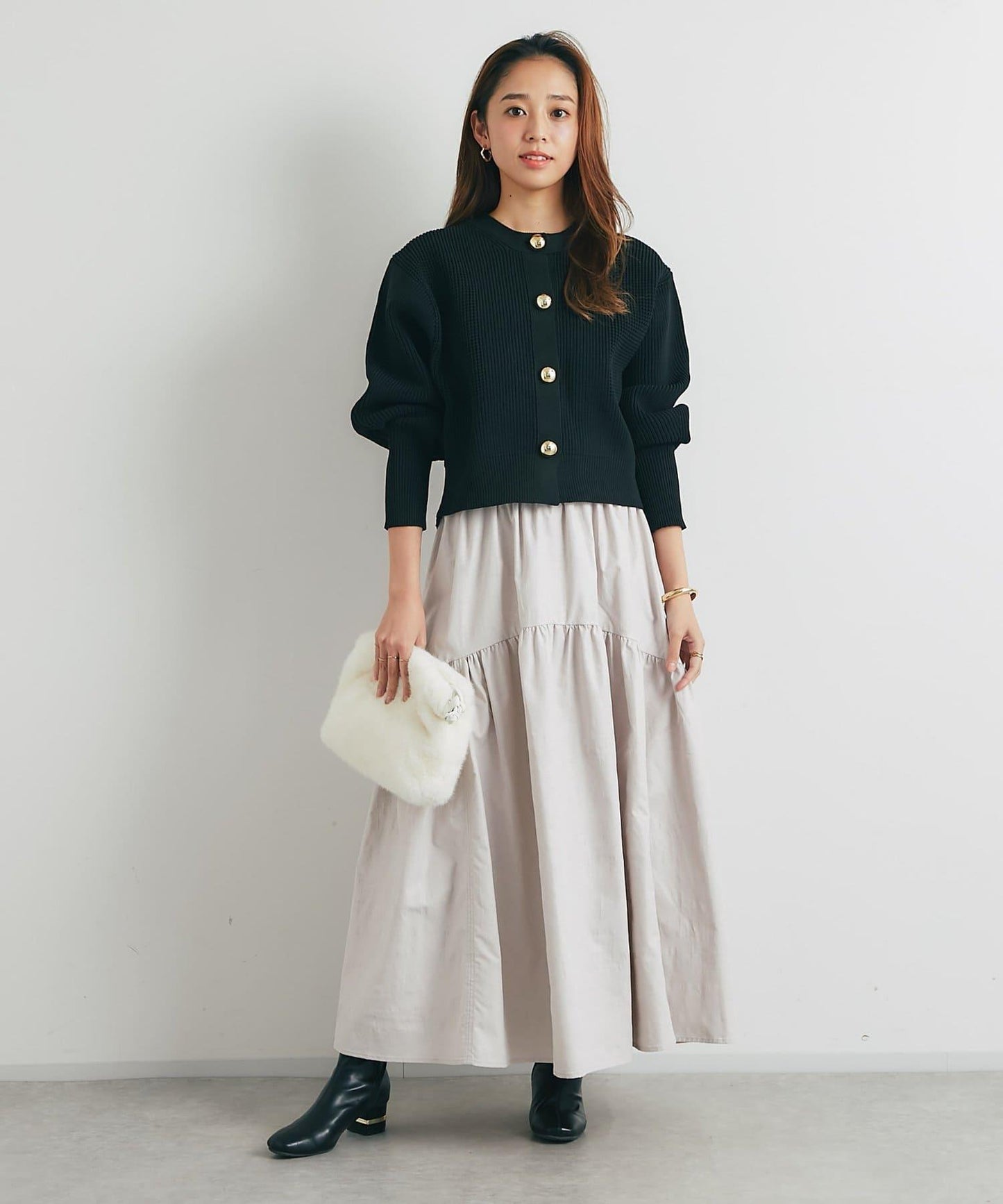 日常百搭大紐扣拼接圖案泡泡袖開衫