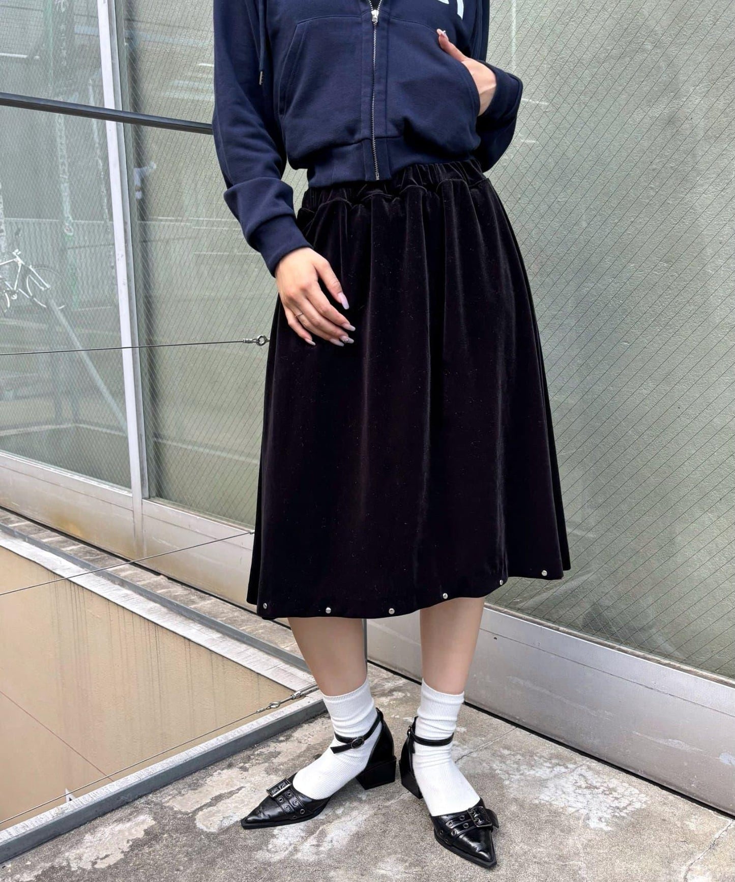 【WHO'S WHO gallery】天鵝絨鉚釘中長裙