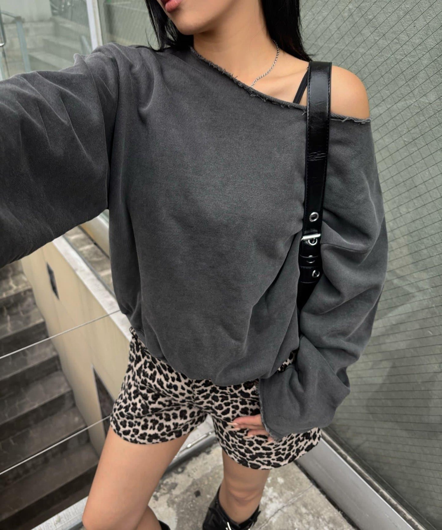 【AW】【EC限定】一字肩衛衣