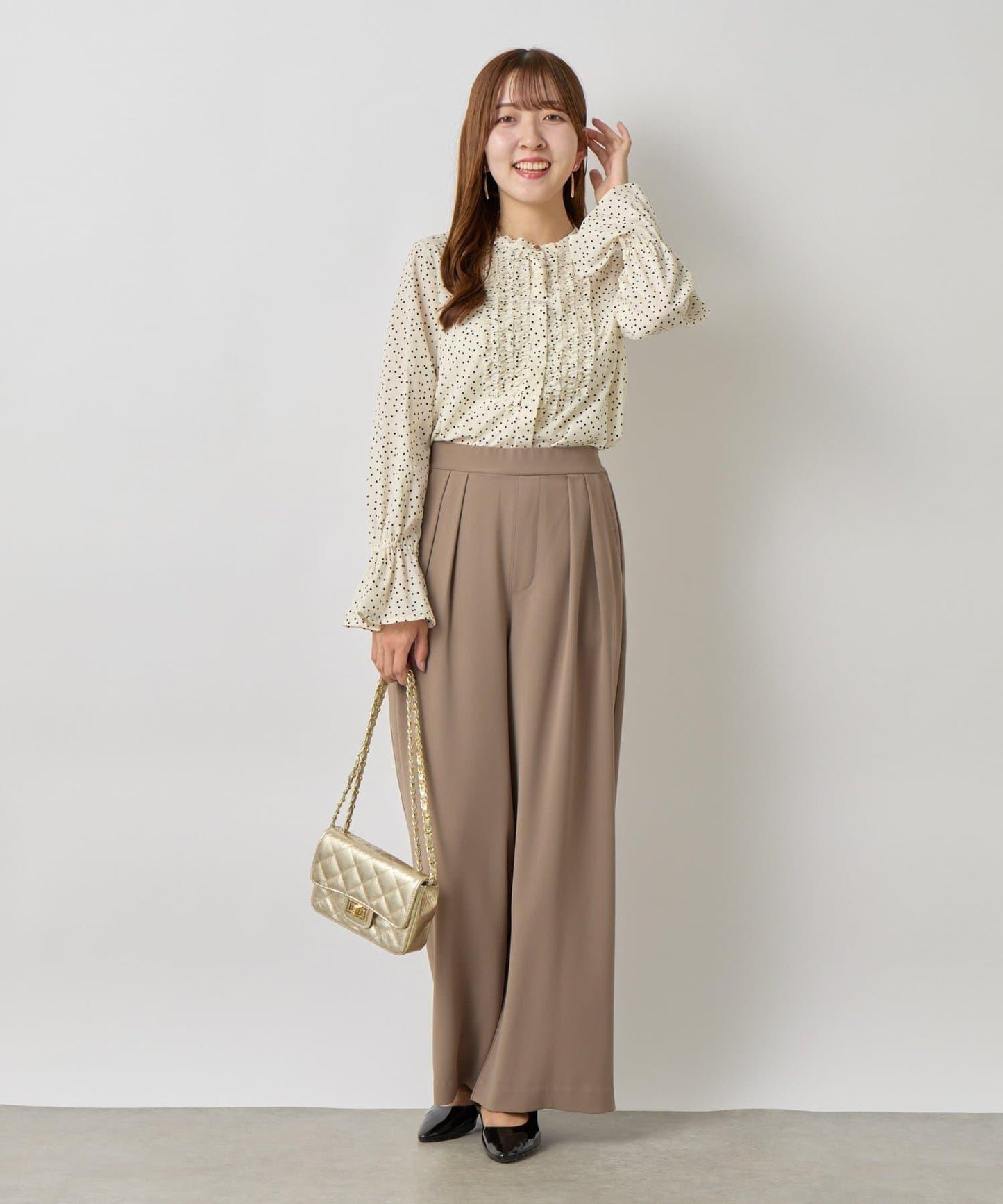 荷葉邊雪紡襯衫