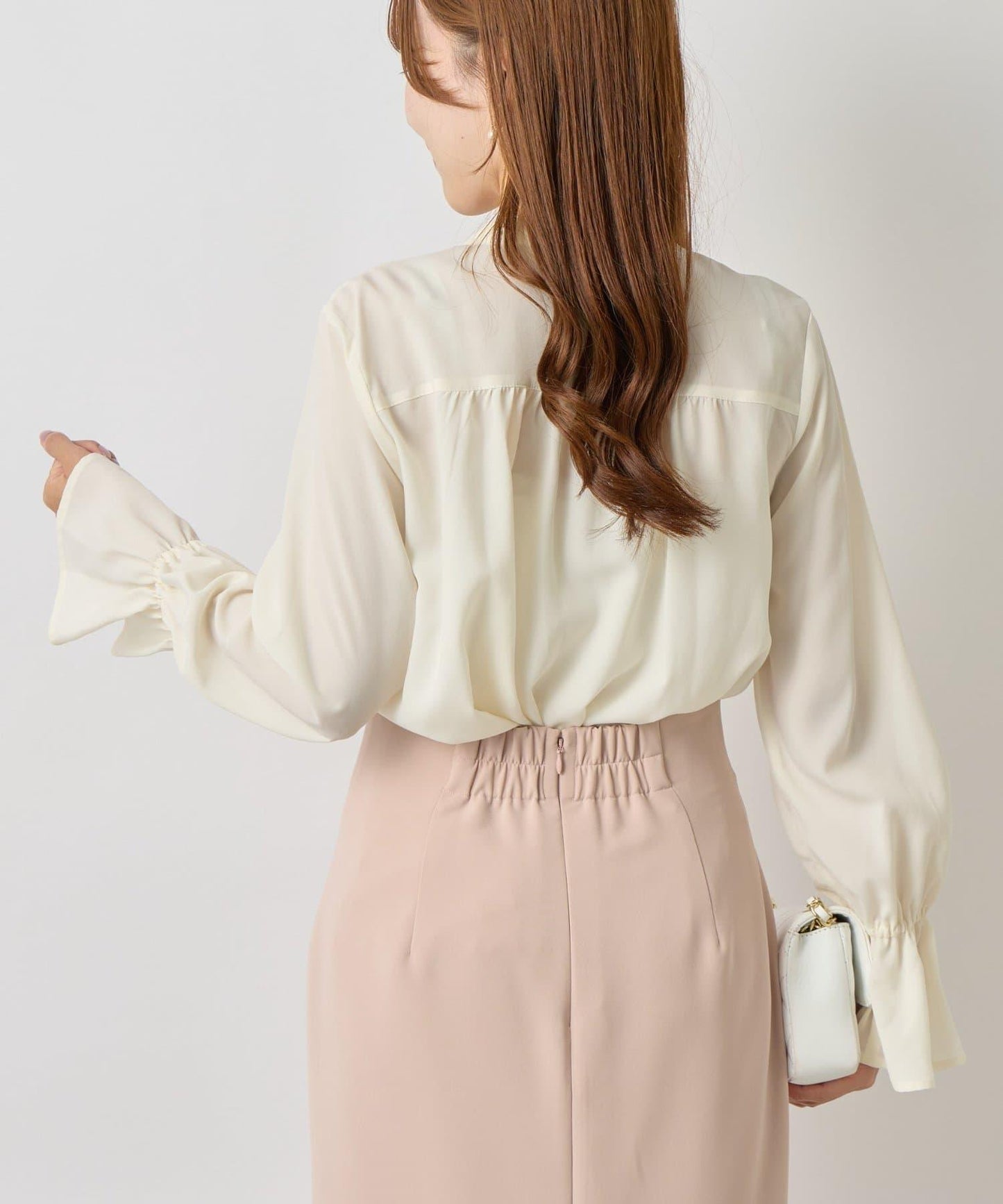 荷葉邊雪紡襯衫