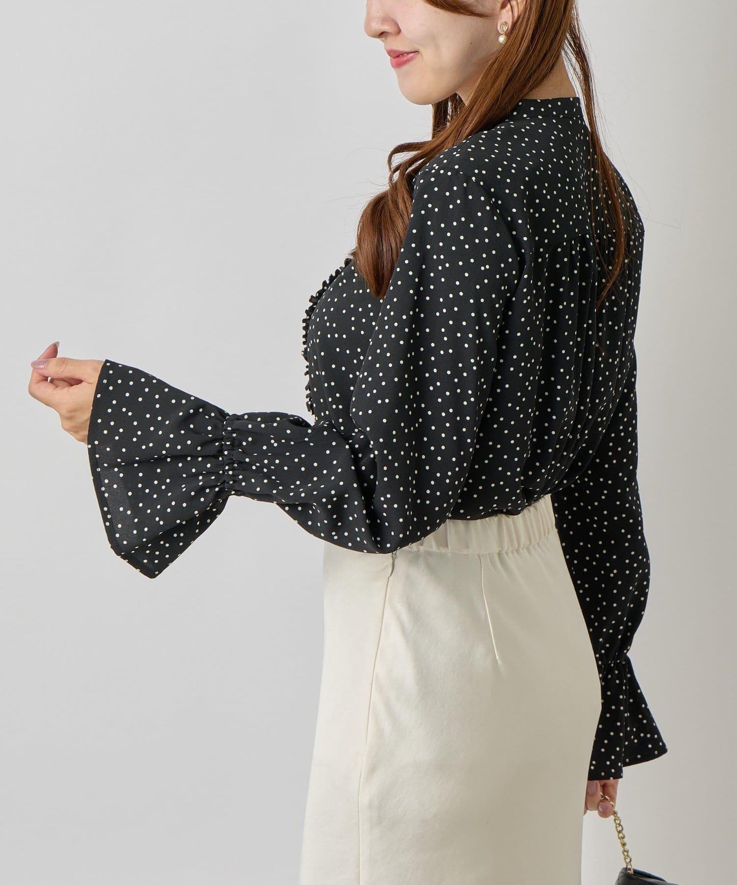 荷葉邊雪紡襯衫