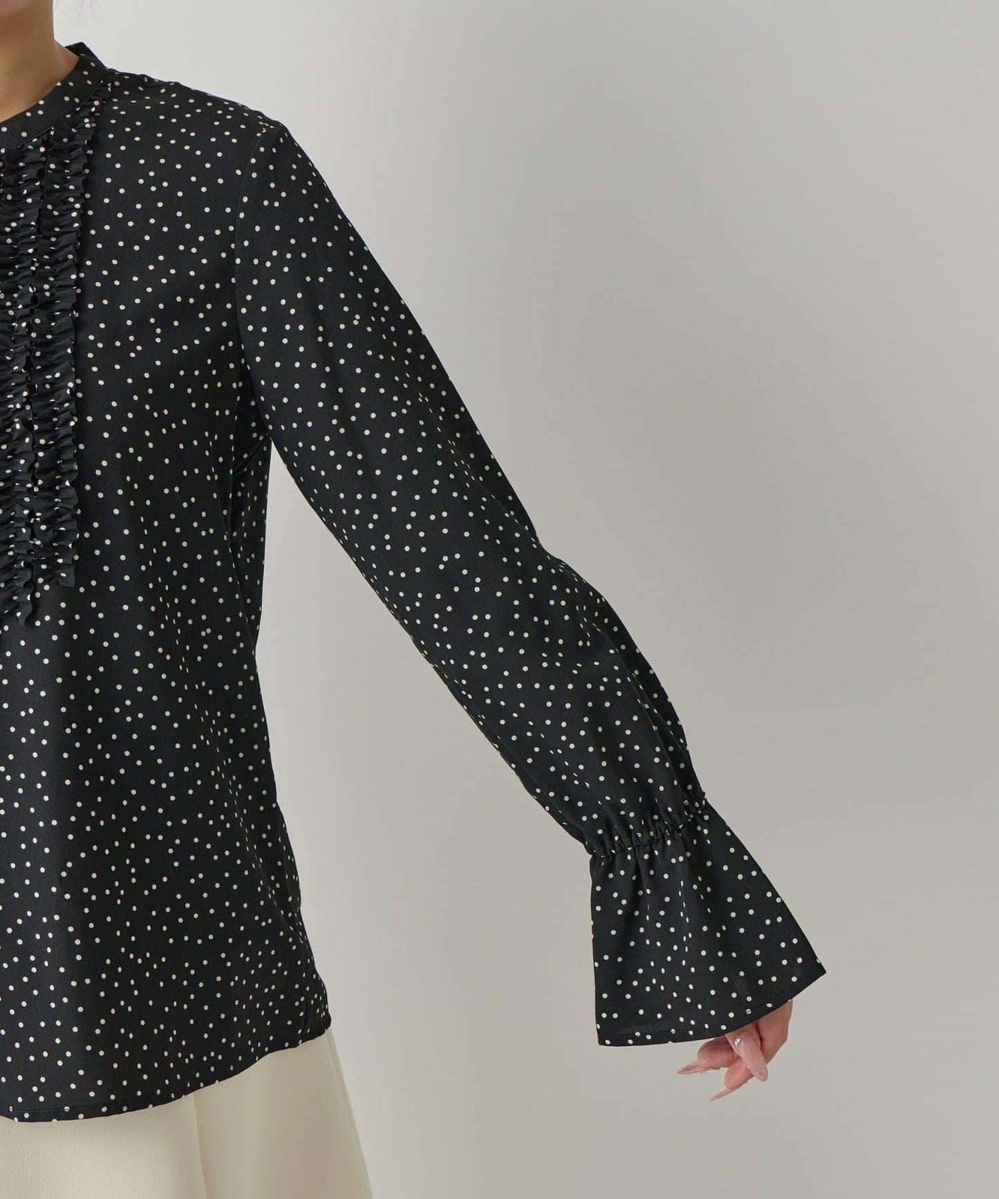 荷葉邊雪紡襯衫