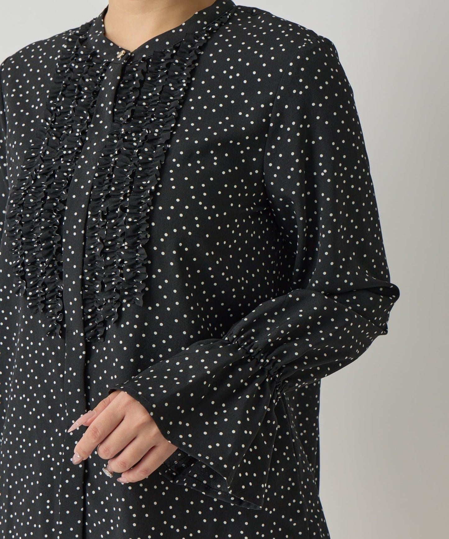 荷葉邊雪紡襯衫