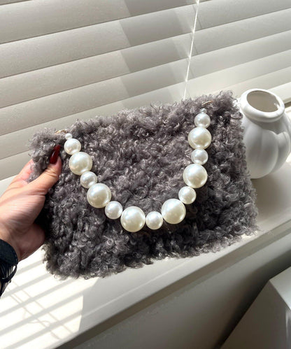 珍珠手柄捲毛絨單肩包