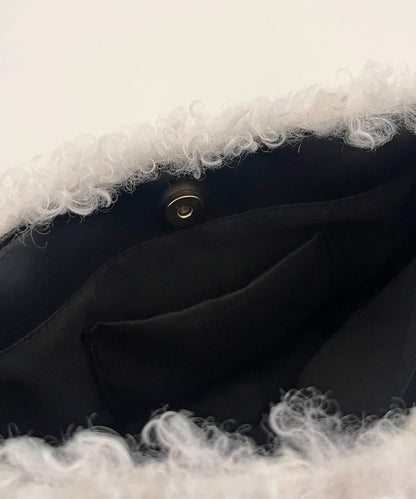 珍珠手柄捲毛絨單肩包