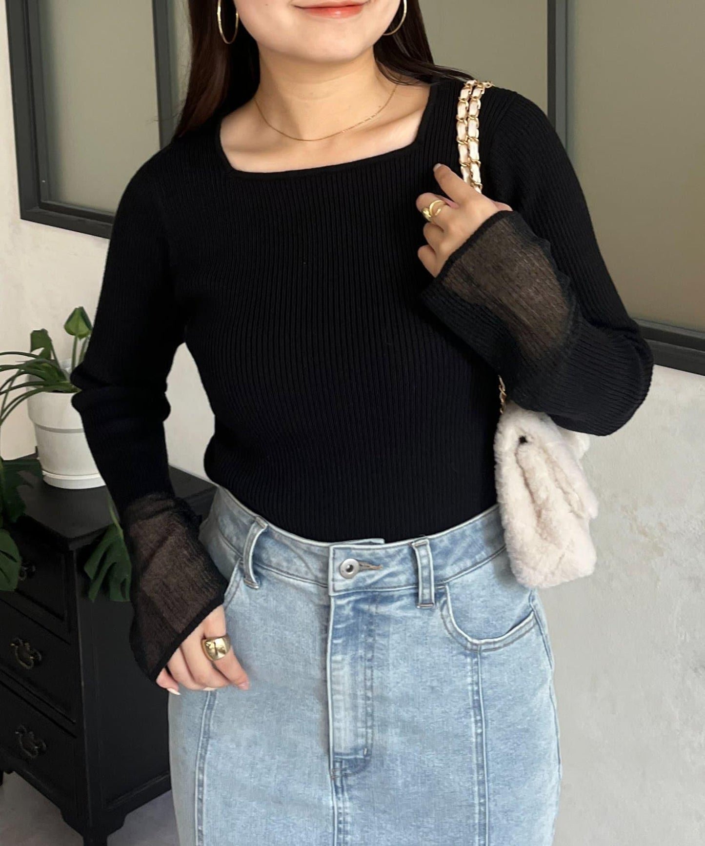 袖部透視方領羅紋針織衫