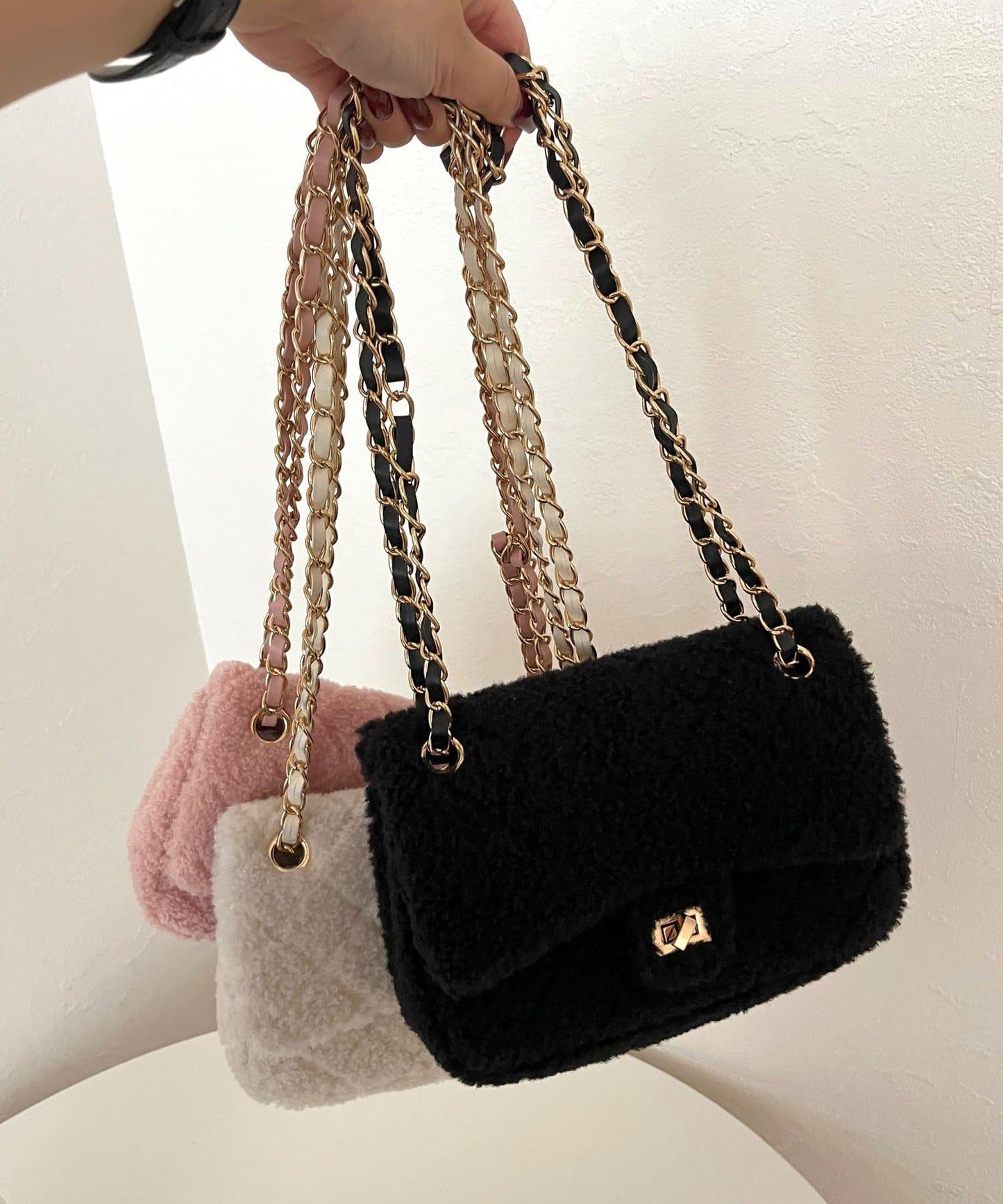 羊羔絨絎縫單肩包