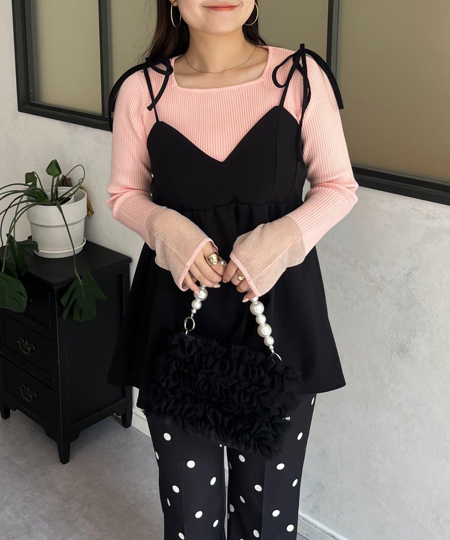 袖部透視方領羅紋針織衫