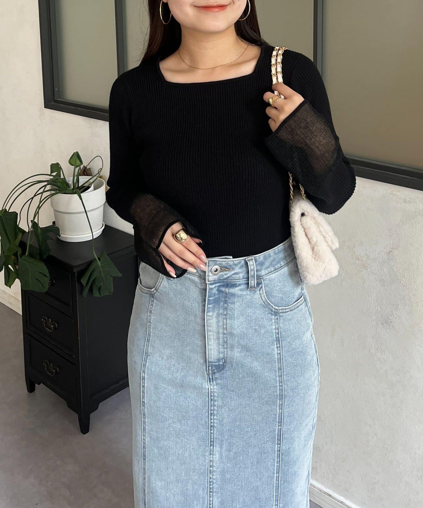 袖部透視方領羅紋針織衫