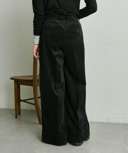 寬鬆版型燈芯絨長褲【SUM1 STYLE】