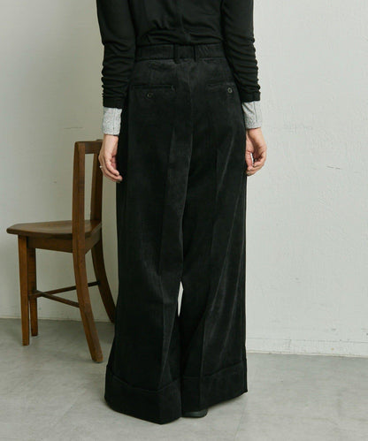寬鬆版型燈芯絨長褲【SUM1 STYLE】