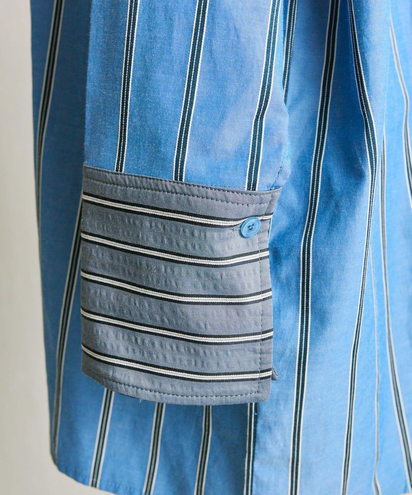 帶紐扣條紋襯衫【SUM1 STYLE】