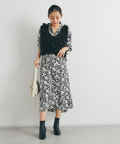 吸睛華麗搭配褶邊針織背心