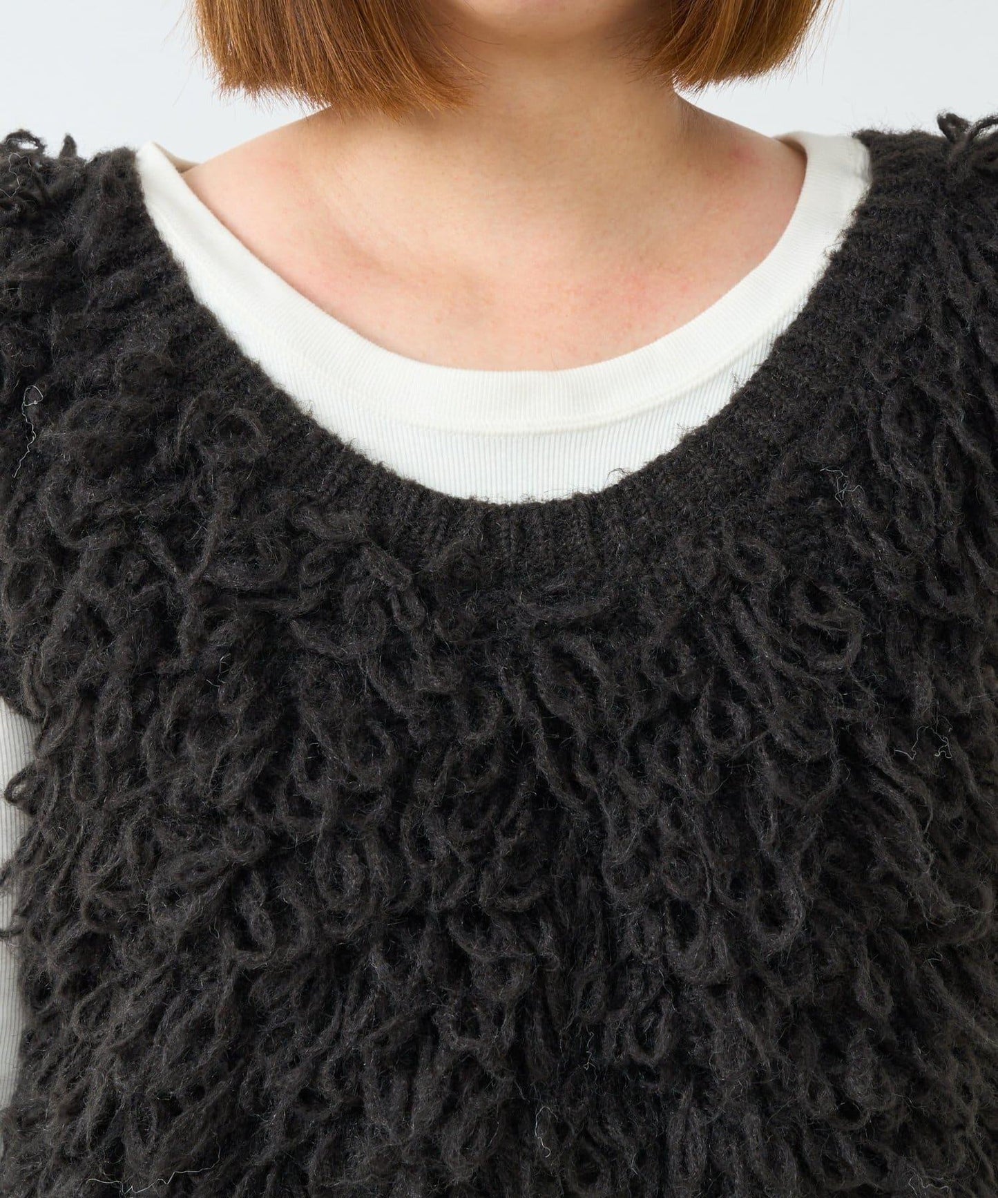 吸睛華麗搭配褶邊針織背心