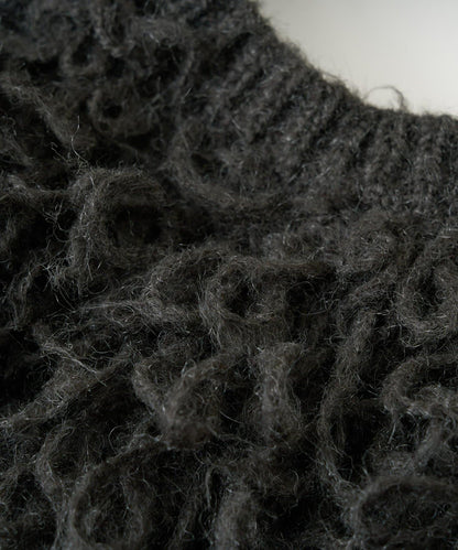 吸睛華麗搭配褶邊針織背心