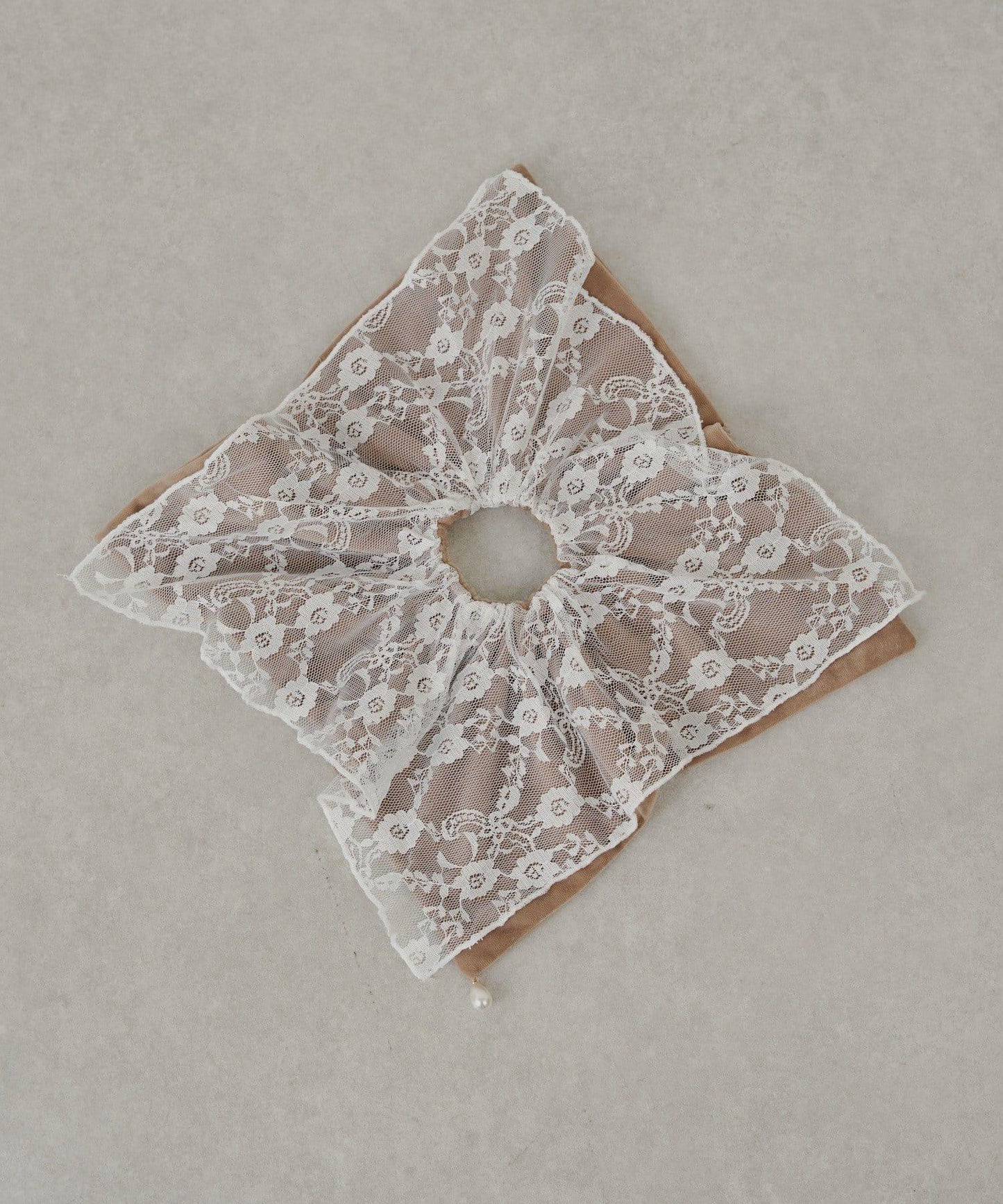 【Chico】天鵝絨大號蕾絲髮圈