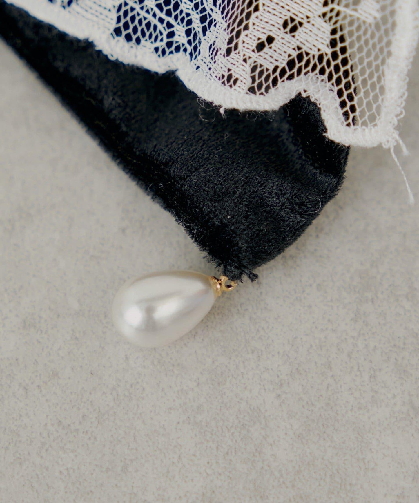 【Chico】天鵝絨大號蕾絲髮圈