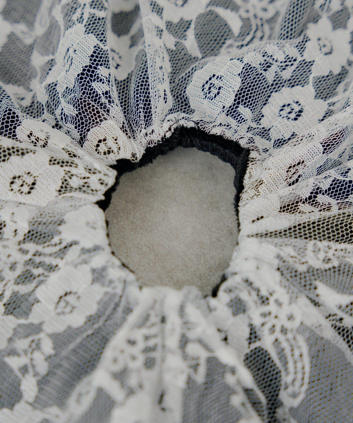 【Chico】天鵝絨大號蕾絲髮圈