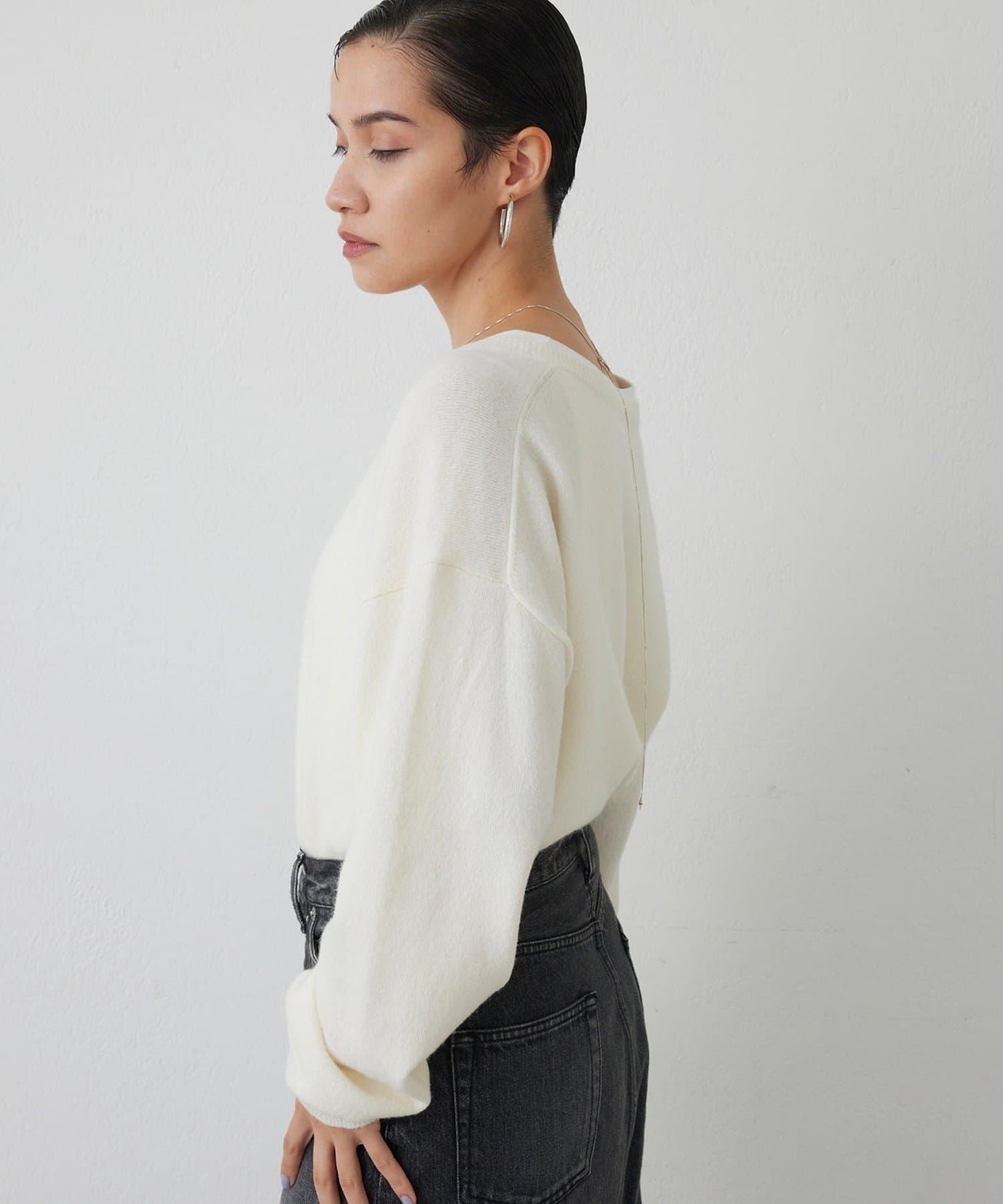 【THE PAUSE】亨利領刺繡套頭衫