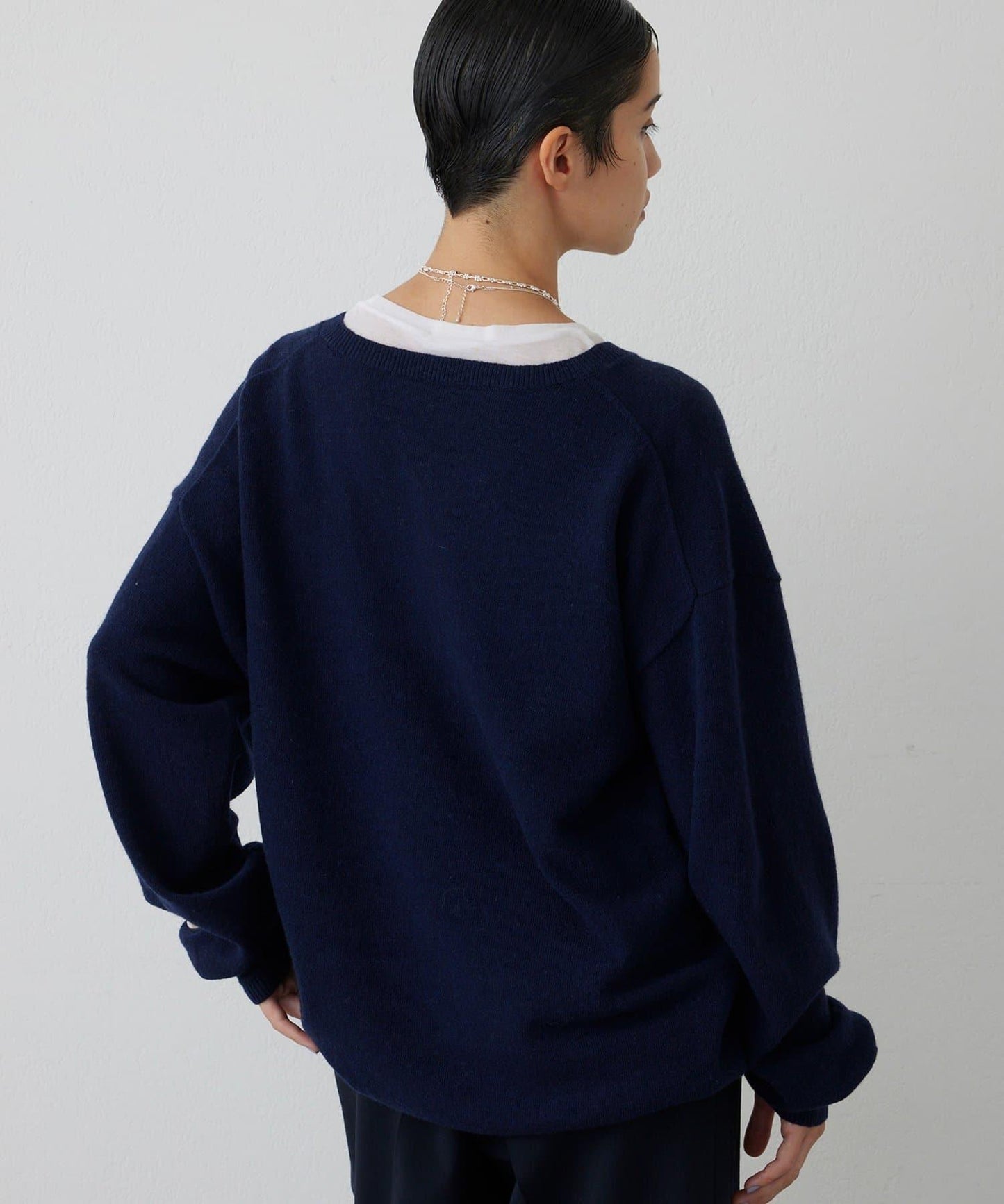 【THE PAUSE】亨利領刺繡套頭衫