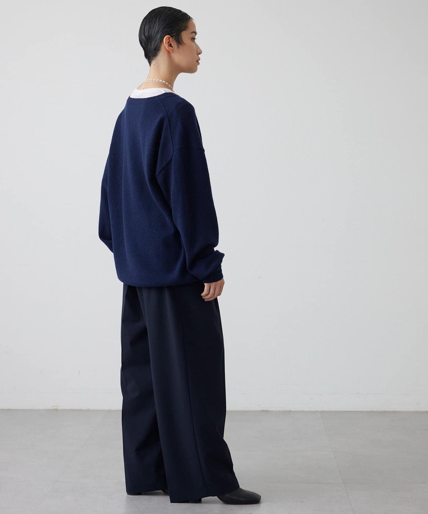 【THE PAUSE】亨利領刺繡套頭衫