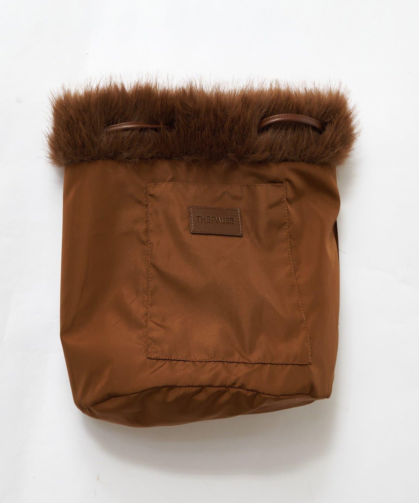 【THE PAUSE】仿皮草抽繩揹包