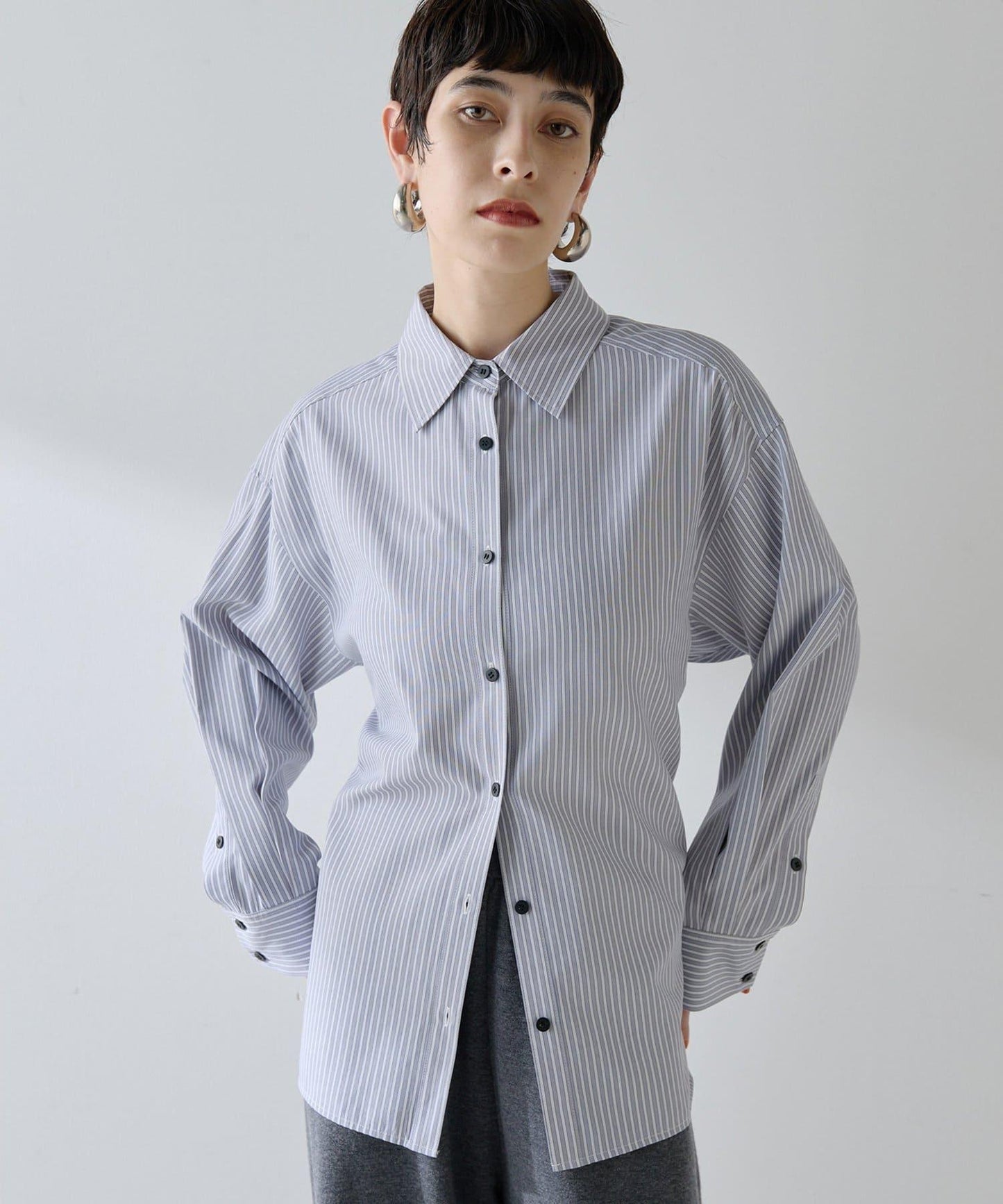 【THE PAUSE】條紋修身襯衫