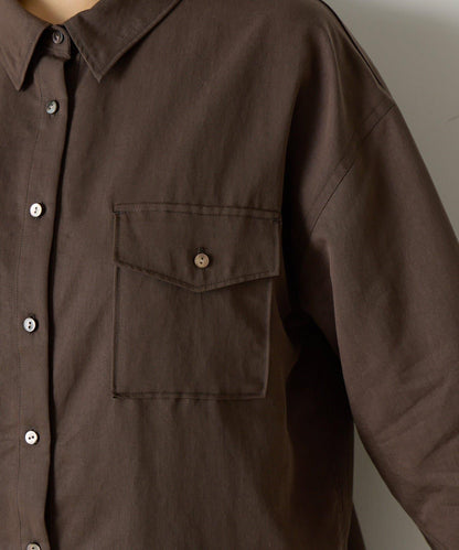 袖褶雙口袋襯衫