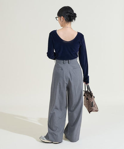 天鵝絨後背開口長袖T恤