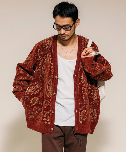 寬鬆版型佩斯利滿印花毛圈紗線針織開衫