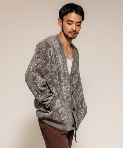 寬鬆版型佩斯利滿印花毛圈紗線針織開衫