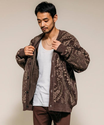 寬鬆版型佩斯利滿印花毛圈紗線針織開衫